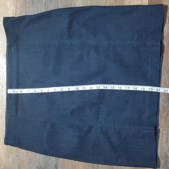 J Jill denim dark wash snap detailed skirt mini - Picture 2 of 6